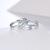 周六福ジュリー白18 K金ダイヤムグループ婚约を饰った华やかなカープリング12号。
