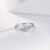 周六福ダイヤの指轮の群は大きだダイヤドの4つの爪をはじめとして、女性の金の指輪のプロポーズの婚约式PTDB 021009现物を目にします。